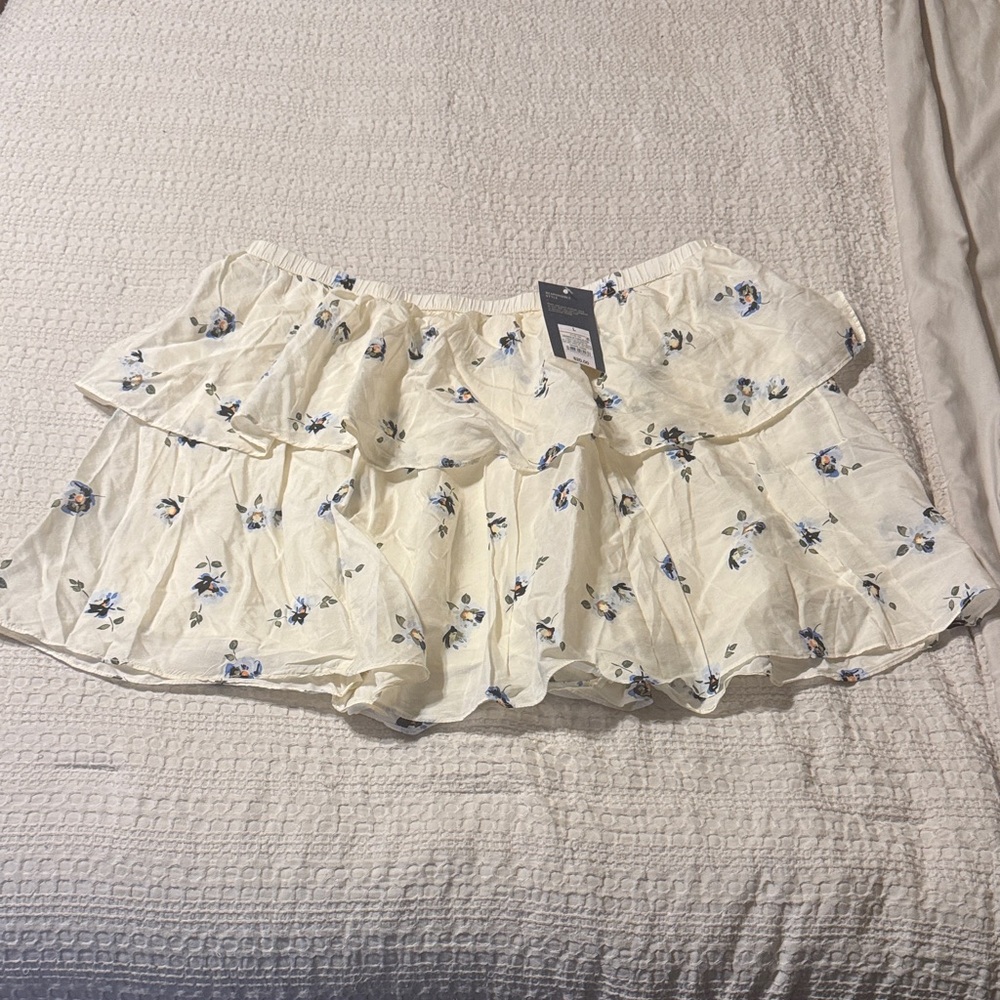 Universal Thread Floral Cream Skirt